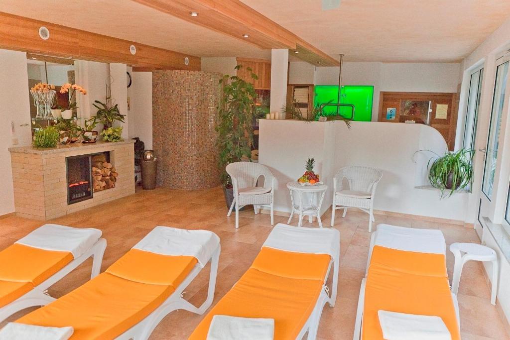קלינגנתאל Ferienhotel Muehlleithen מראה חיצוני תמונה